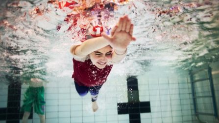 Taking the plunge: Swimming lessons help integration in Norway