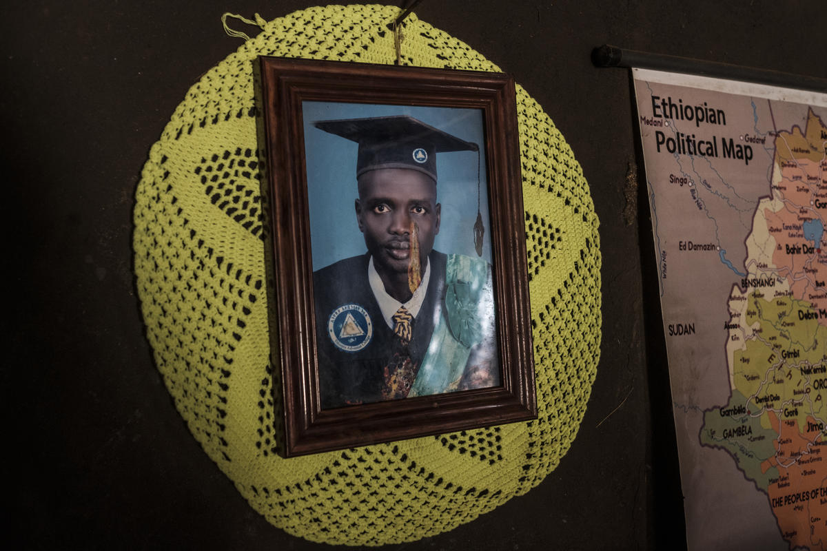 Ethiopia. South Sudanese teacher sets sights on university for his children