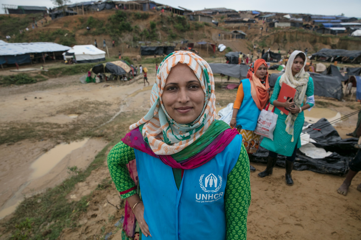 Bangladesh. Rohingya refugees flood Into Bangladesh