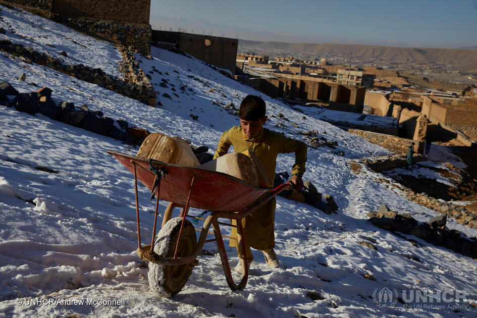 UNHCR noodherstelpakketten maken het mogelijk om beschadigde woningen in Oekraïne te herstellen, zomer 2022. © UNHCR