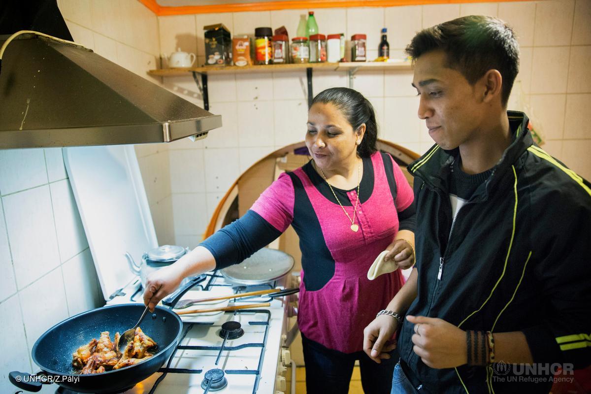 孟加拉家庭在匈牙利煮出个未来