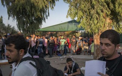 Χωρίς ελπίδα και γεμάτοι φόβο για τις οικογένειές τους, καταρτισμένοι Σύροι ακολουθούν την προσφυγική έξοδο