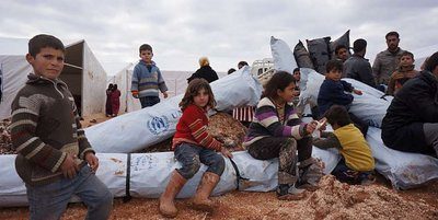 Η Υ.Α. αποστέλλει βοήθεια σε χιλιάδες άμαχους από τη Συρία σε εμπόλεμο προάστιο της Χομς