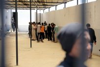 H Y.A. εντείνει τις προσπάθειες για εναλλακτικά της κράτησης μέτρα στη Λιβύη και λύσεις για τους ευάλωτους πρόσφυγες