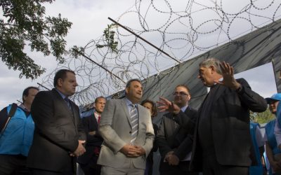 Ο Ύπατος Αρμοστής καλεί από την Ουγγαρία για μεγαλύτερη πρόσβαση στο άσυλο, λήξη της κράτησης και περισσότερη αλληλεγγύη