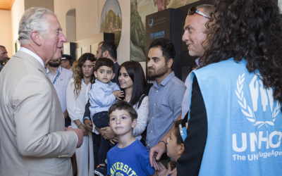 Πρόσφυγες στην Κρήτη συναντούν μέλη της βρετανικής βασιλικής οικογένειας