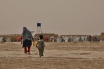 Ύπατη Αρμοστεία: Οι γυναίκες και τα παιδιά που έχουν εκτοπιστεί πληρώνουν το πιο βαρύ τίμημα των συγκρούσεων στο Αφγανιστάν