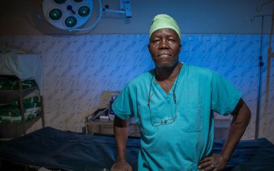 Chirurgo del Sud Sudan vince il Premio Nansen per i Rifugiati dell’UNHCR 2018