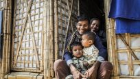 Un nuovo rifugio salva una famiglia Rohingya dal pericolo dei monsoni
