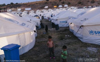 UNHCR: la risposta di emergenza deve includere misure volte ad alleviare sofferenze e sovraffollamento nei centri di accoglienza delle isole greche