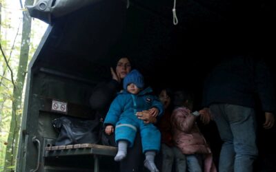 L’UNHCR chiede agli Stati di porre fine alla situazione di stallo al confine tra Bielorussia e UE ed evitare ulteriori perdite di vite umane