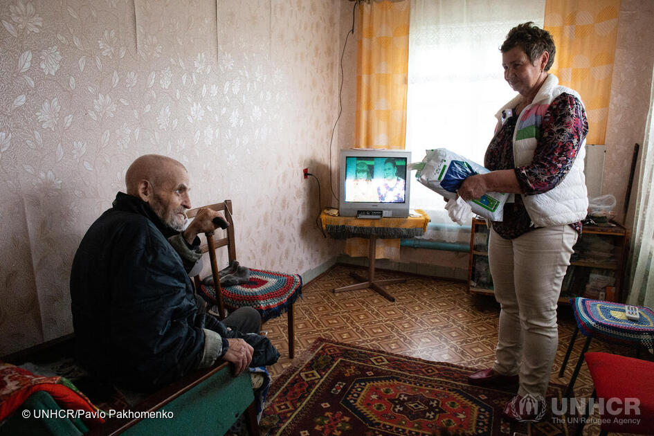 Ucraina. Ciclisti volontari consegnano aiuti alle comunità isolate