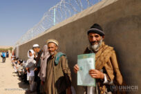 Affamati e tremanti, gli sfollati a Kabul si preparano a un duro inverno