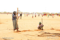 In fuga da siccità e conflitti in Somalia verso i campi di Dadaab in Kenya