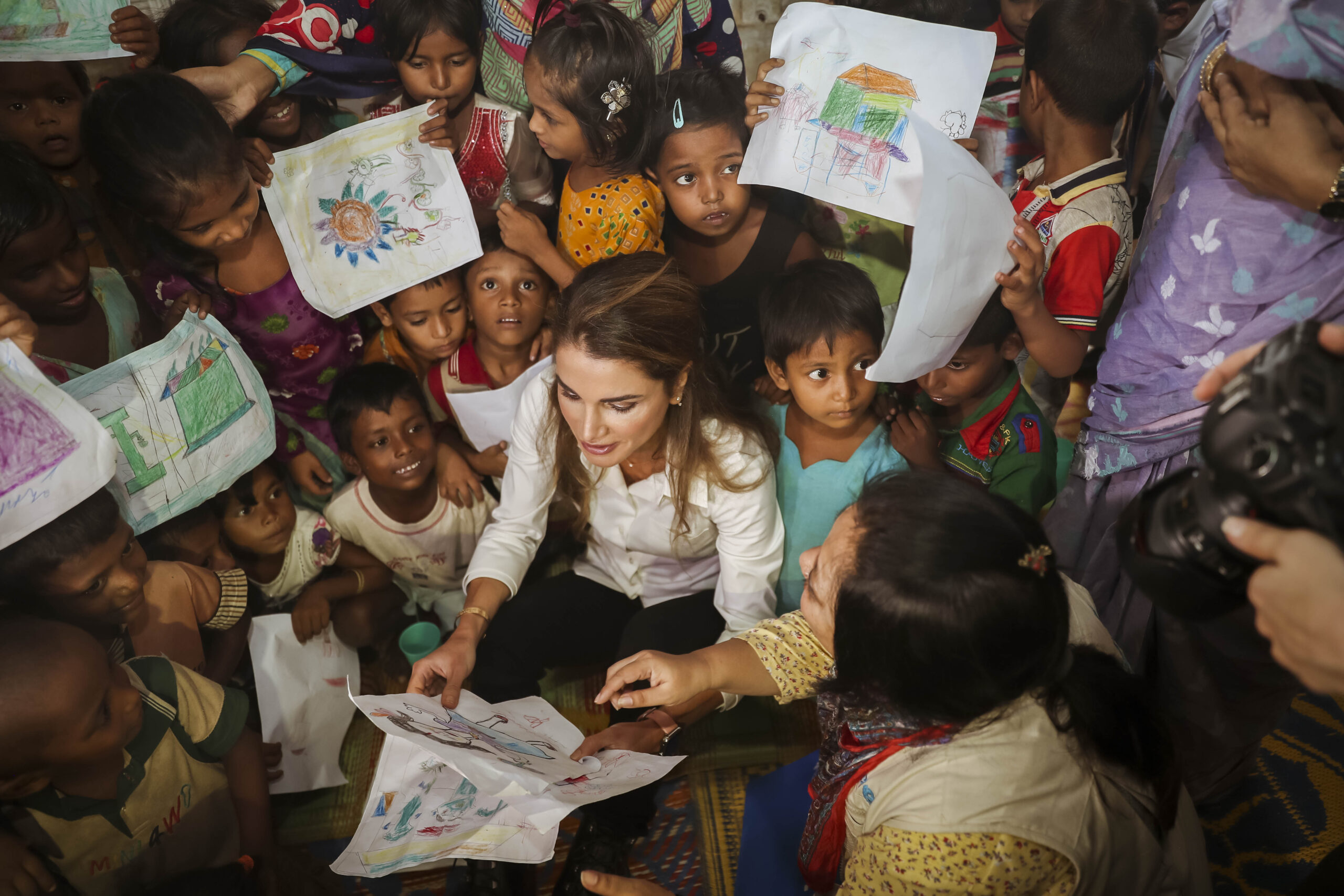 Queen Rania Calls For Compassion With Refugees At International Web ...