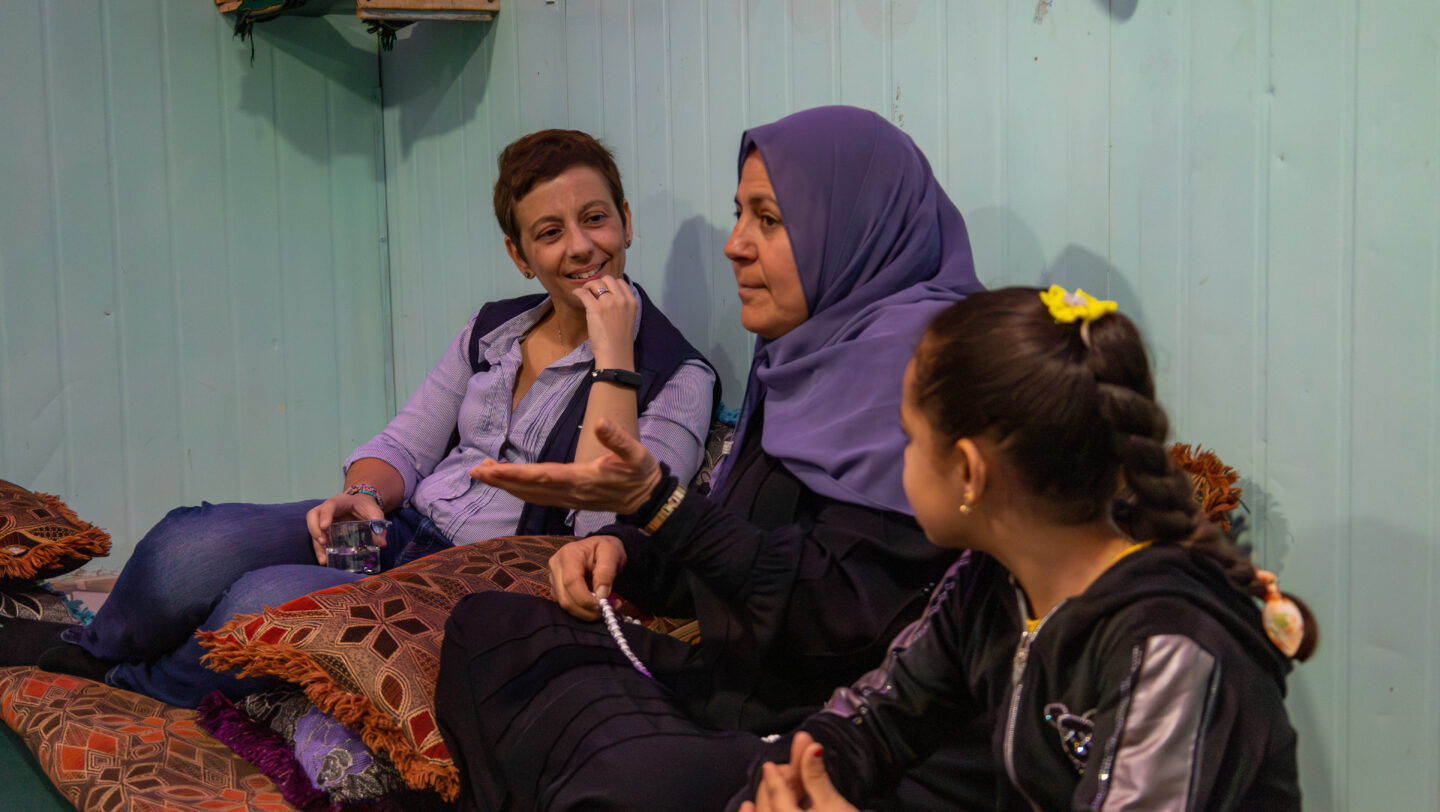 Jordan. EU Ambassador to Jordan, Ro’ya TV correspondent spend a night with refugees in Zaatari Camp.
