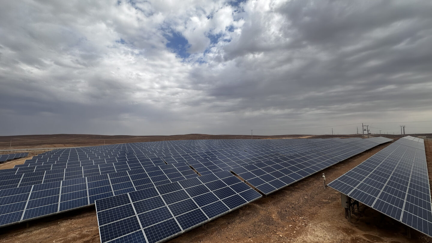 Azraq Camp's Solar Plant. © UNHCR/Osama Sabbah