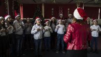 レバノンのクリスマスに響いた 難民の子どもたちの歌声