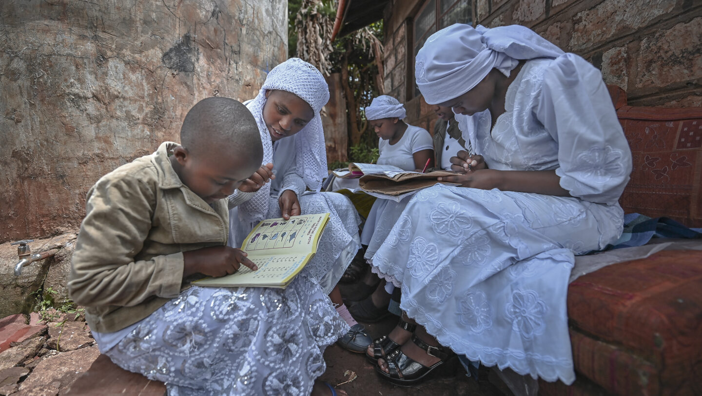 Kenya. Stateless Shona woman becomes first to attend university