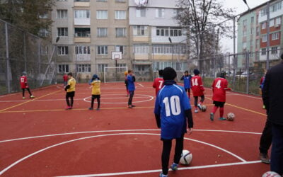 Teren de sport renovat în sprijinul incluziunii refugiaților