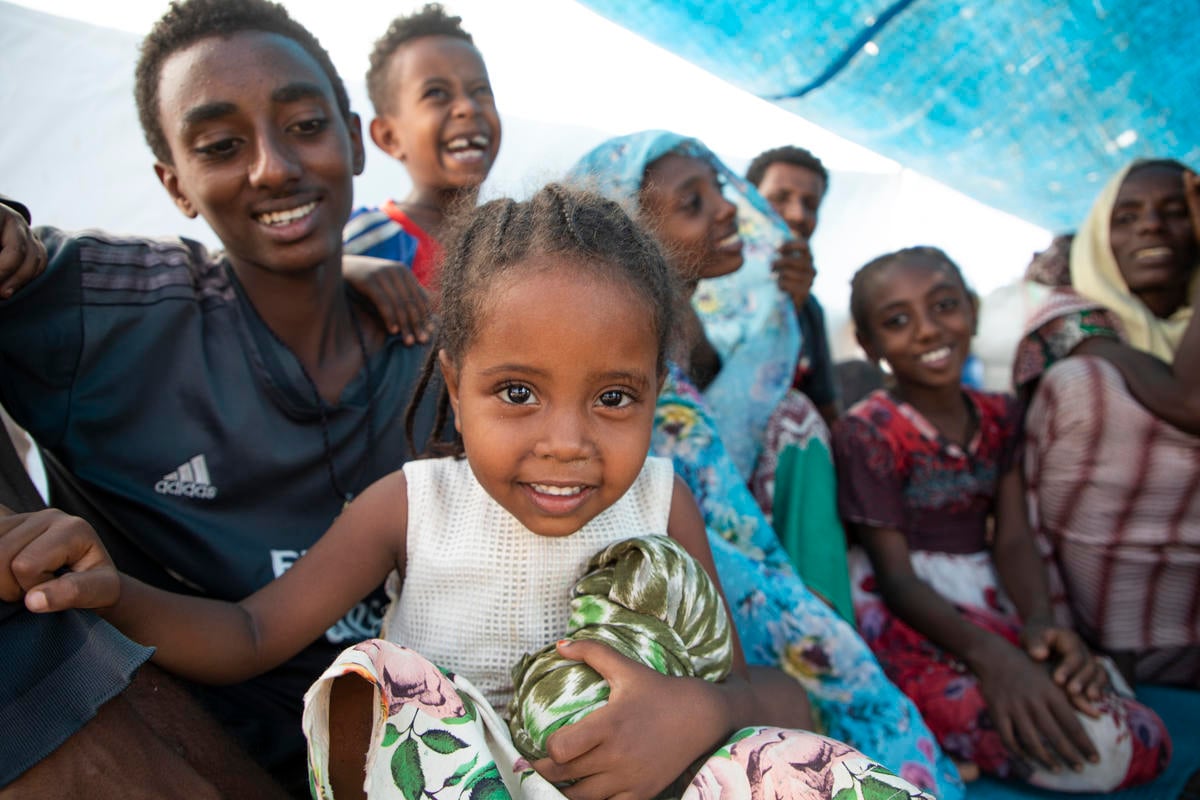 Sudan. High Commissioner visits Ethiopian refugees in Eastern Sudan