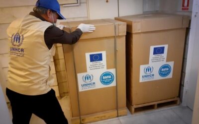 Luchtbrug van UNHCR met essentiële medische hulp landt in Iran