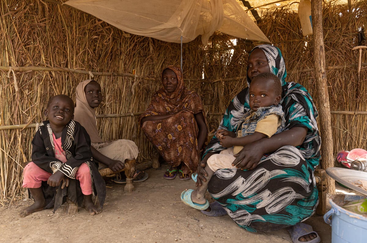 Thousands of Sudanese fleeing violence cross into Ethiopia | UNHCR