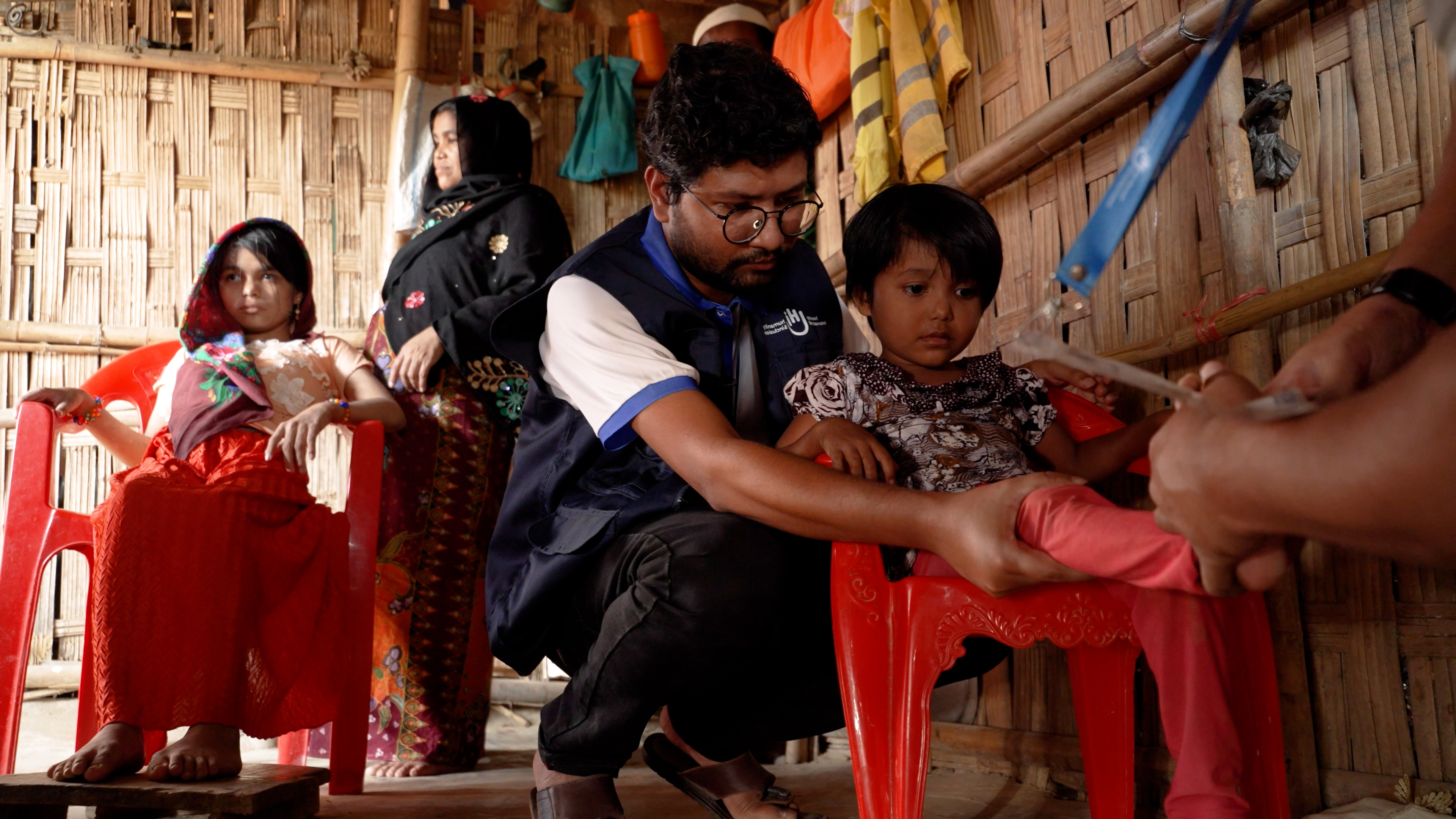 Bangladesh: Un petit garçon de 4 ans atteint d'une maladie qui lui