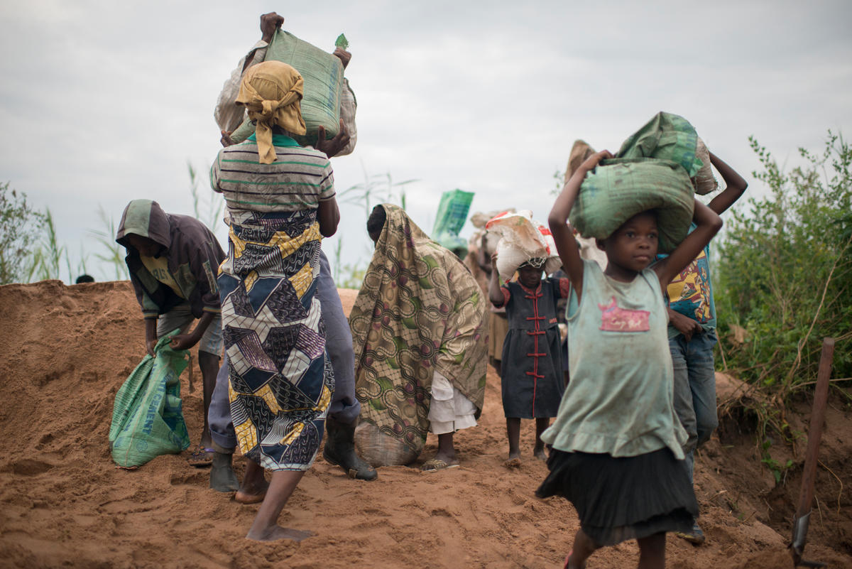 Congolese children forced into cheap labour as displacement crisis ...