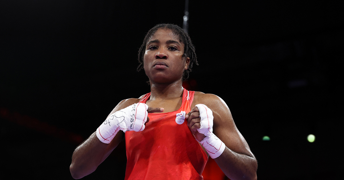 Cindy Ngamba remporte la première médaille pour l'équipe olympique des réfugiés