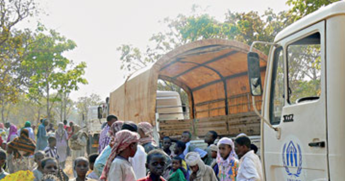 Hundreds flee armed raids in Central African Republic | UNHCR