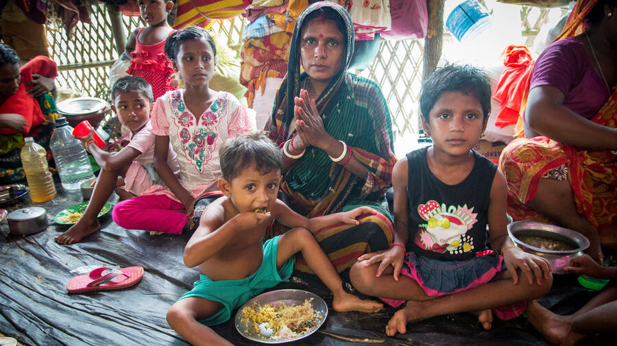 Hindus from Myanmar find welcome in Bangladesh | UNHCR