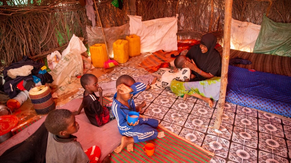 Somalis Flee Drought And Conflict To Kenyas Dadaab Camps Unhcr Thailand