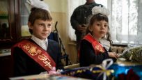 Children of Luhansk start new school year hoping for peace